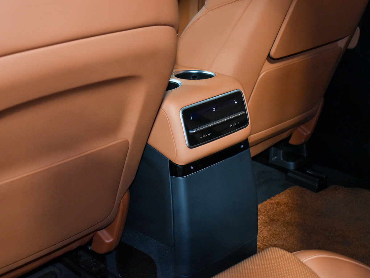 Li Auto (Lixiang) L9 с пробегом — 2023 год. Фото: #10