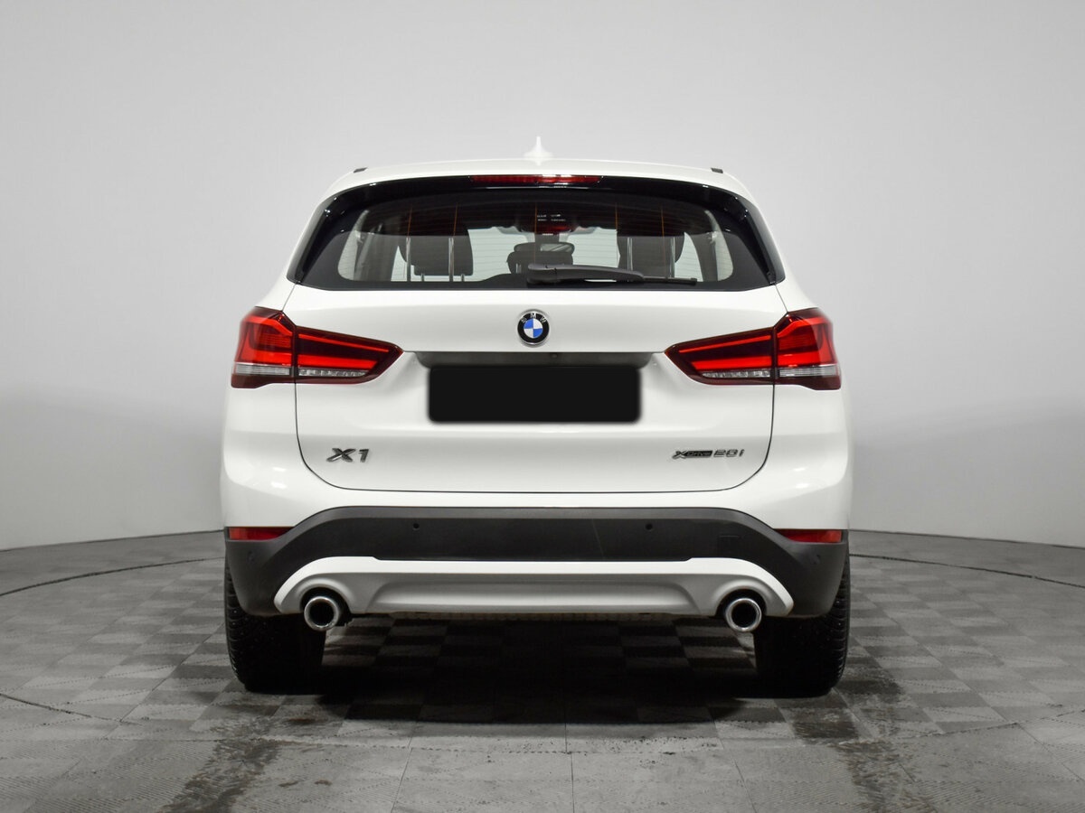 BMW X1 с пробегом — 2021 год. Фото: #4