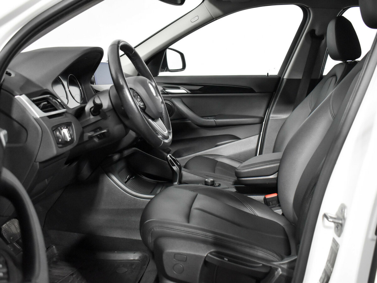 BMW X1 с пробегом — 2021 год. Фото: #8