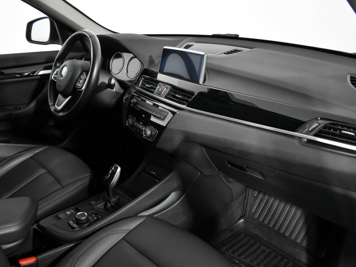 BMW X1 с пробегом — 2021 год. Фото: #10