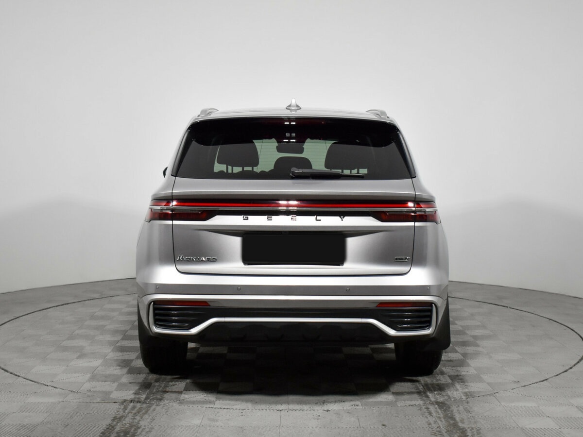 Geely Monjaro с пробегом — 2024 год. Фото: #4