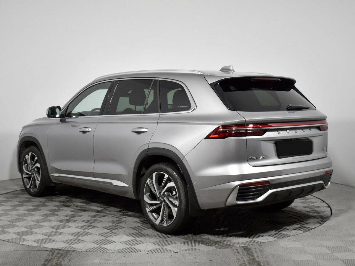 Geely Monjaro с пробегом — 2024 год. Фото: #5