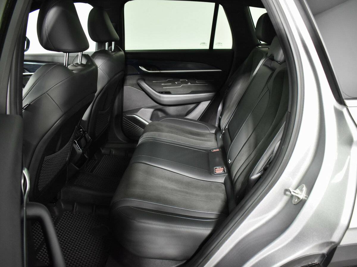 Geely Monjaro с пробегом — 2024 год. Фото: #7