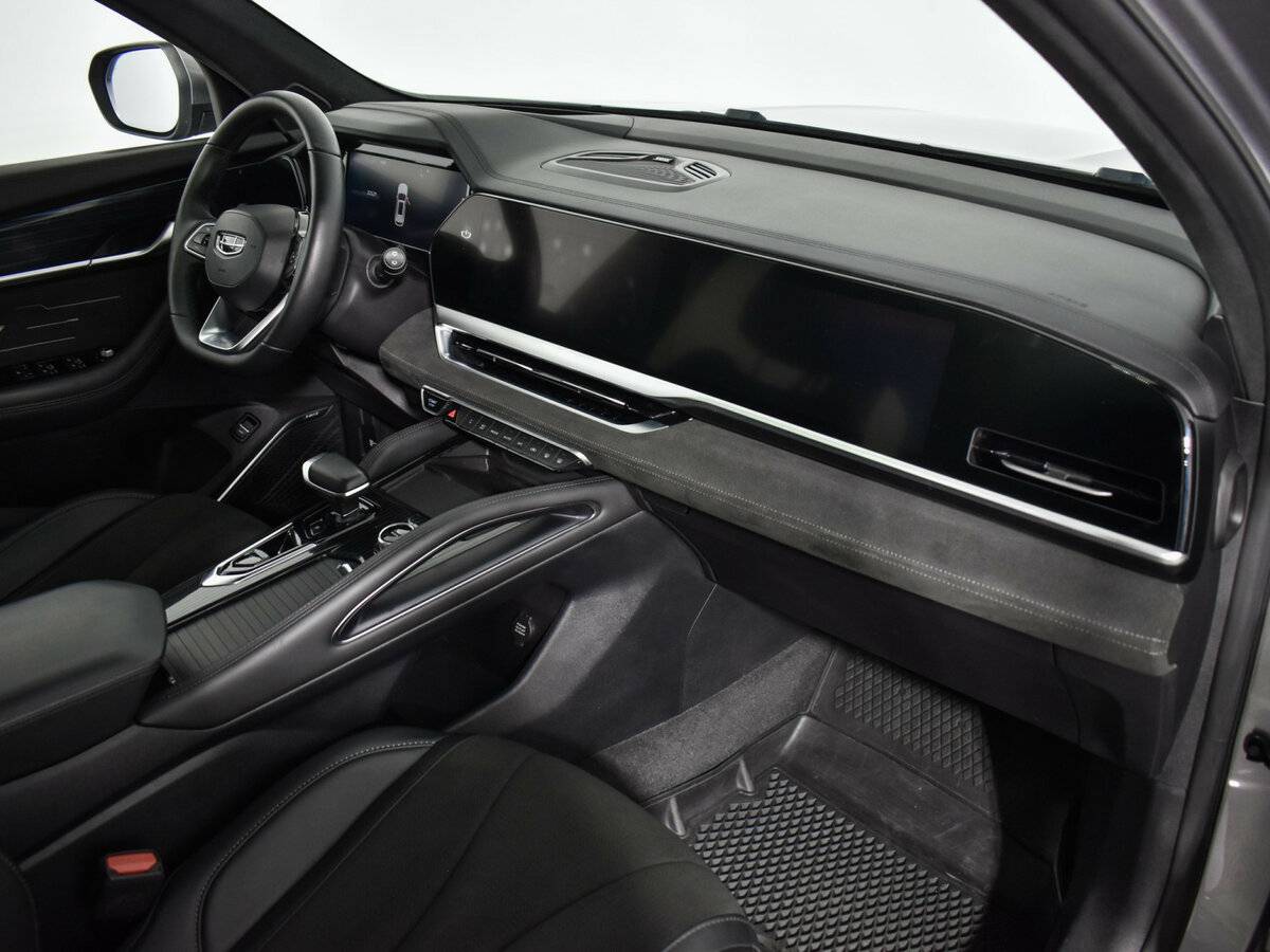 Geely Monjaro с пробегом — 2024 год. Фото: #11