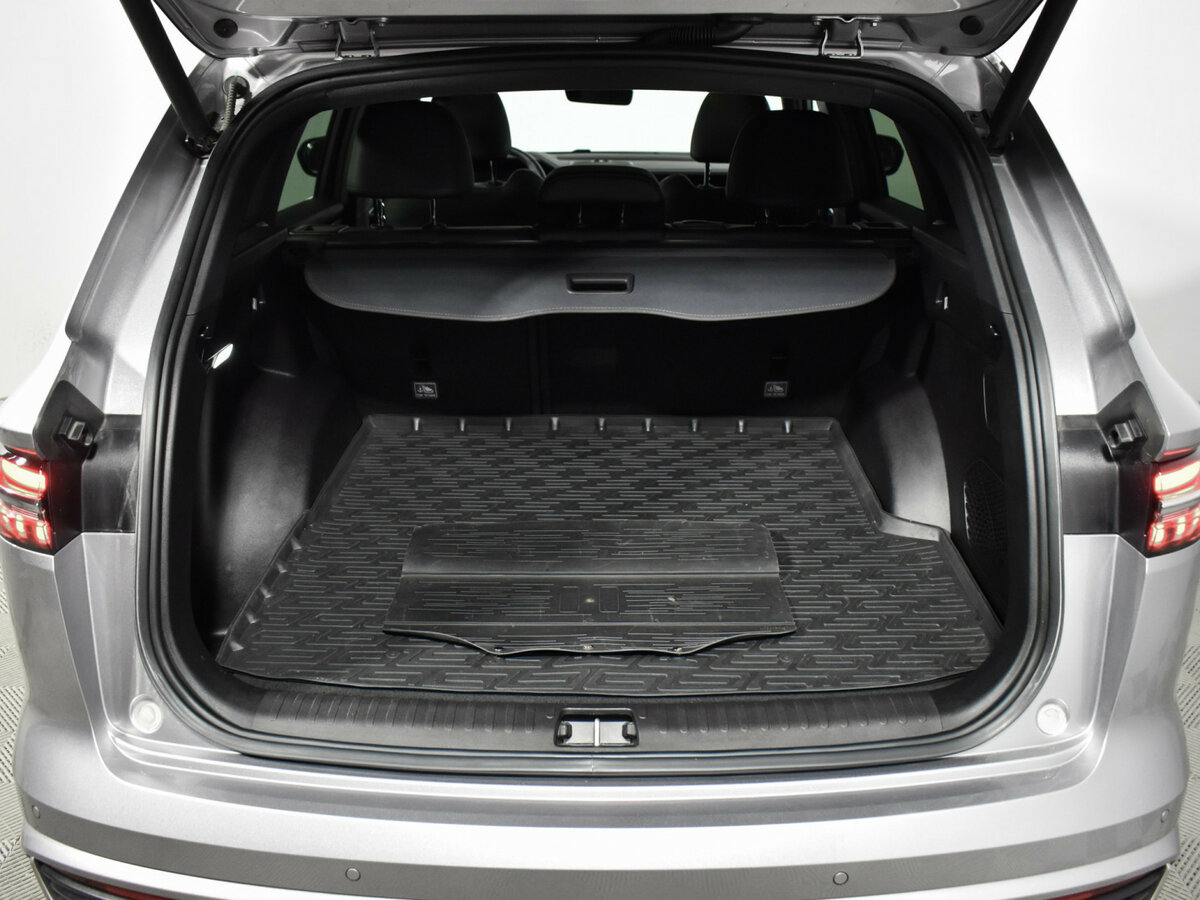 Geely Monjaro с пробегом — 2024 год. Фото: #18