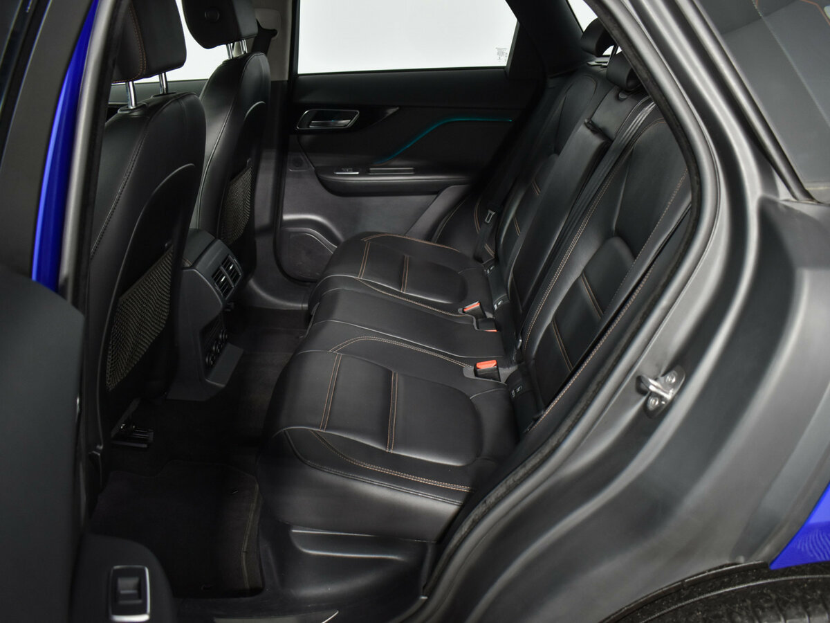 Jaguar F-Pace с пробегом — 2018 год. Фото: #9