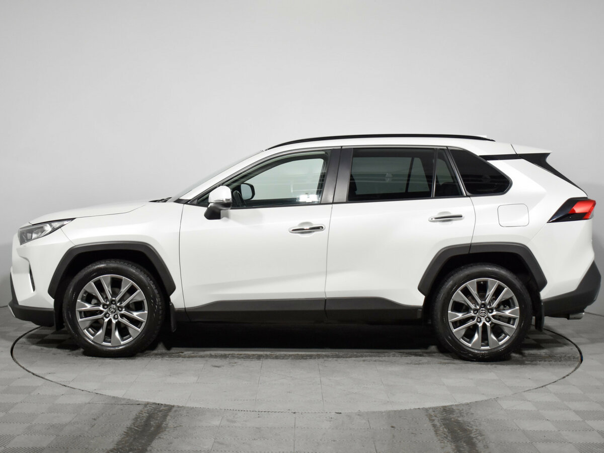Toyota RAV4 с пробегом — 2019 год. Фото: #7