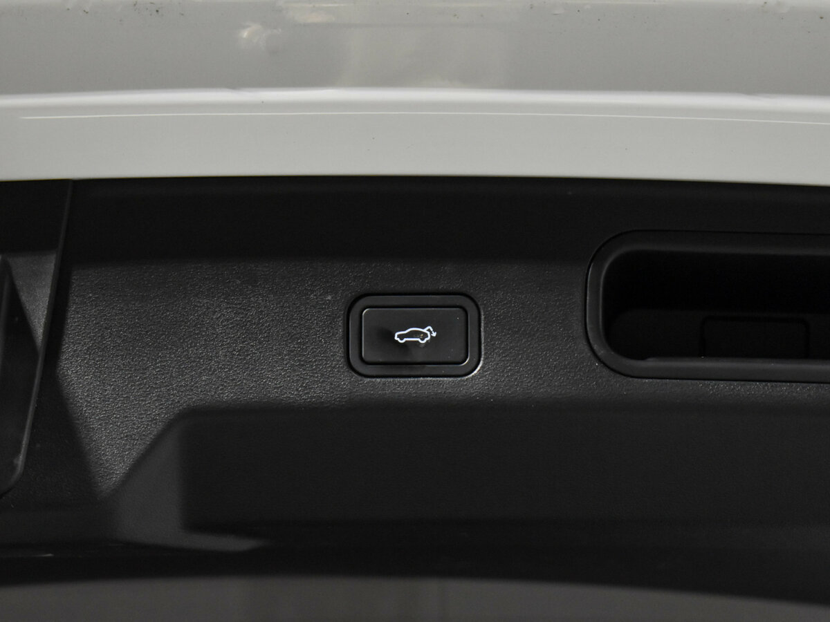 Geely Boyue с пробегом — 2024 год. Фото: #17