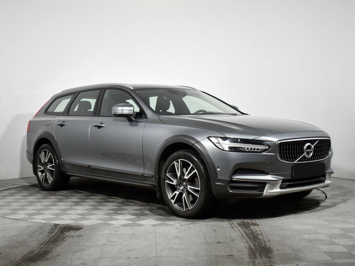 Volvo V90 Cross Country с пробегом — 2019 год. Фото: #2