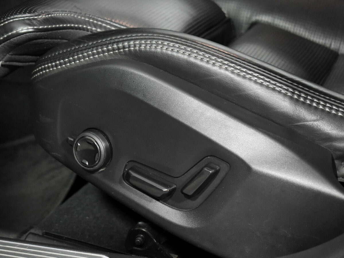 Volvo V90 Cross Country с пробегом — 2019 год. Фото: #9