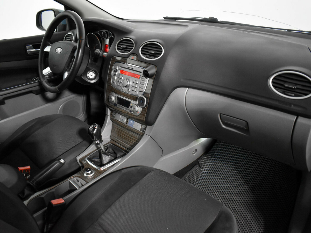 Ford Focus с пробегом — 2008 год. Фото: #9