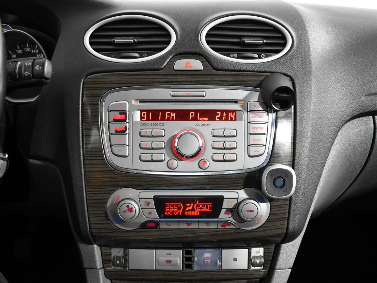 Ford Focus с пробегом — 2008 год. Фото: #11