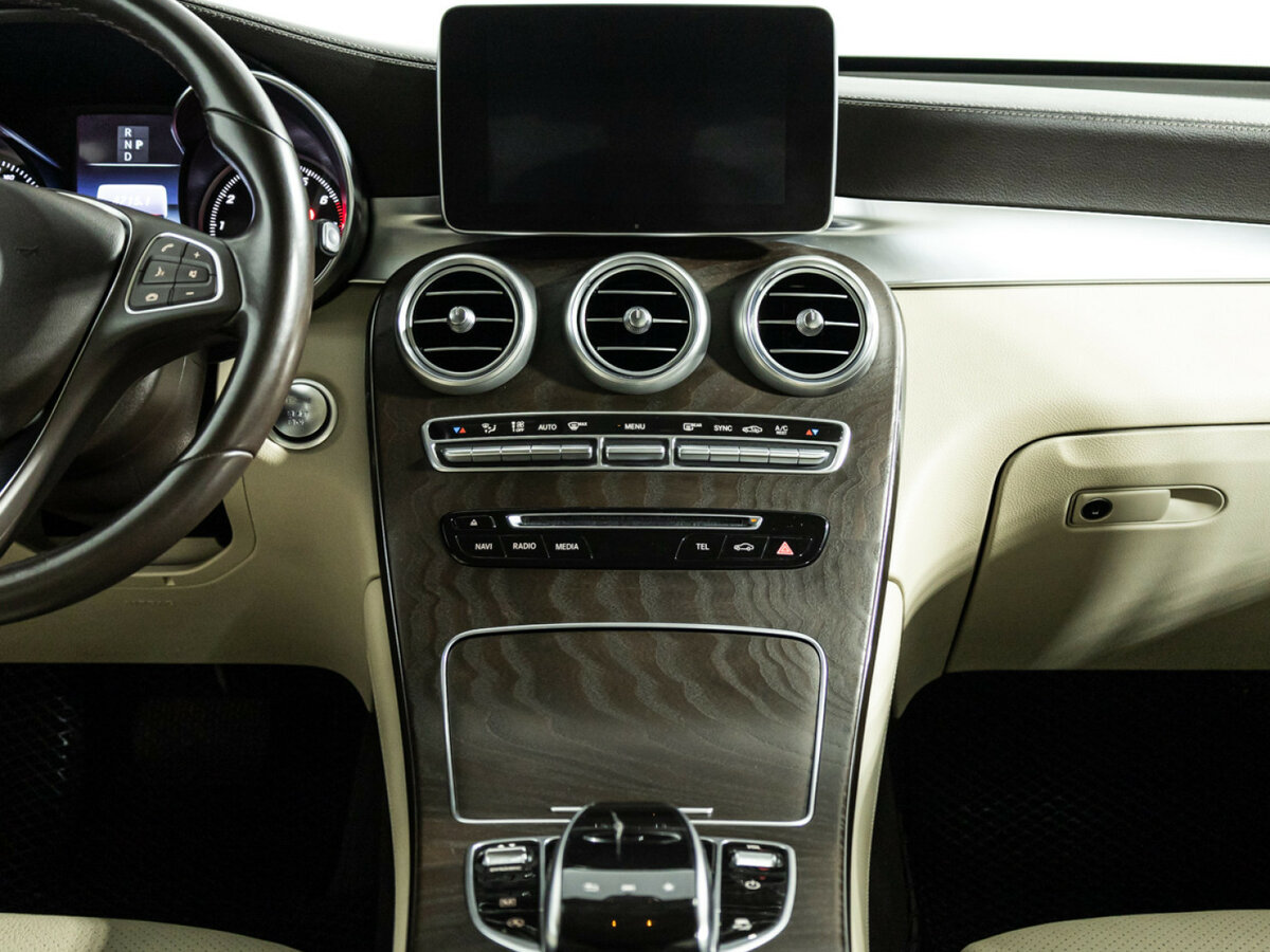 Mercedes-Benz GLC Coupe с пробегом — 2017 год. Фото: #13