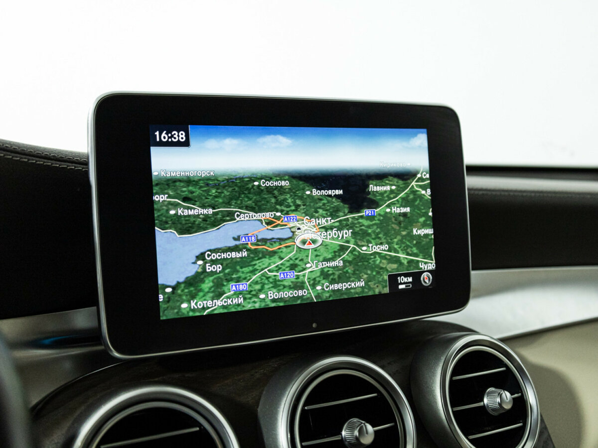 Mercedes-Benz GLC Coupe с пробегом — 2017 год. Фото: #16