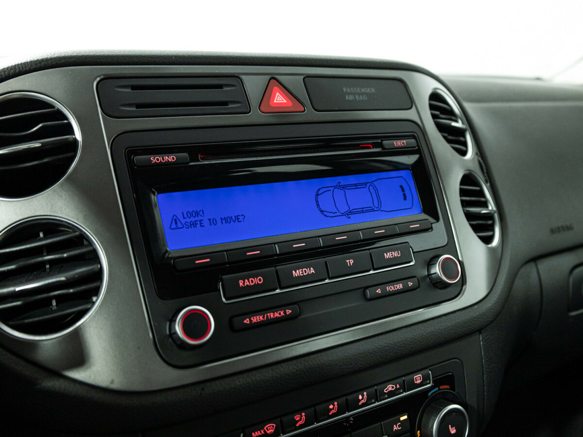 Volkswagen Tiguan с пробегом — 2011 год. Фото: #14