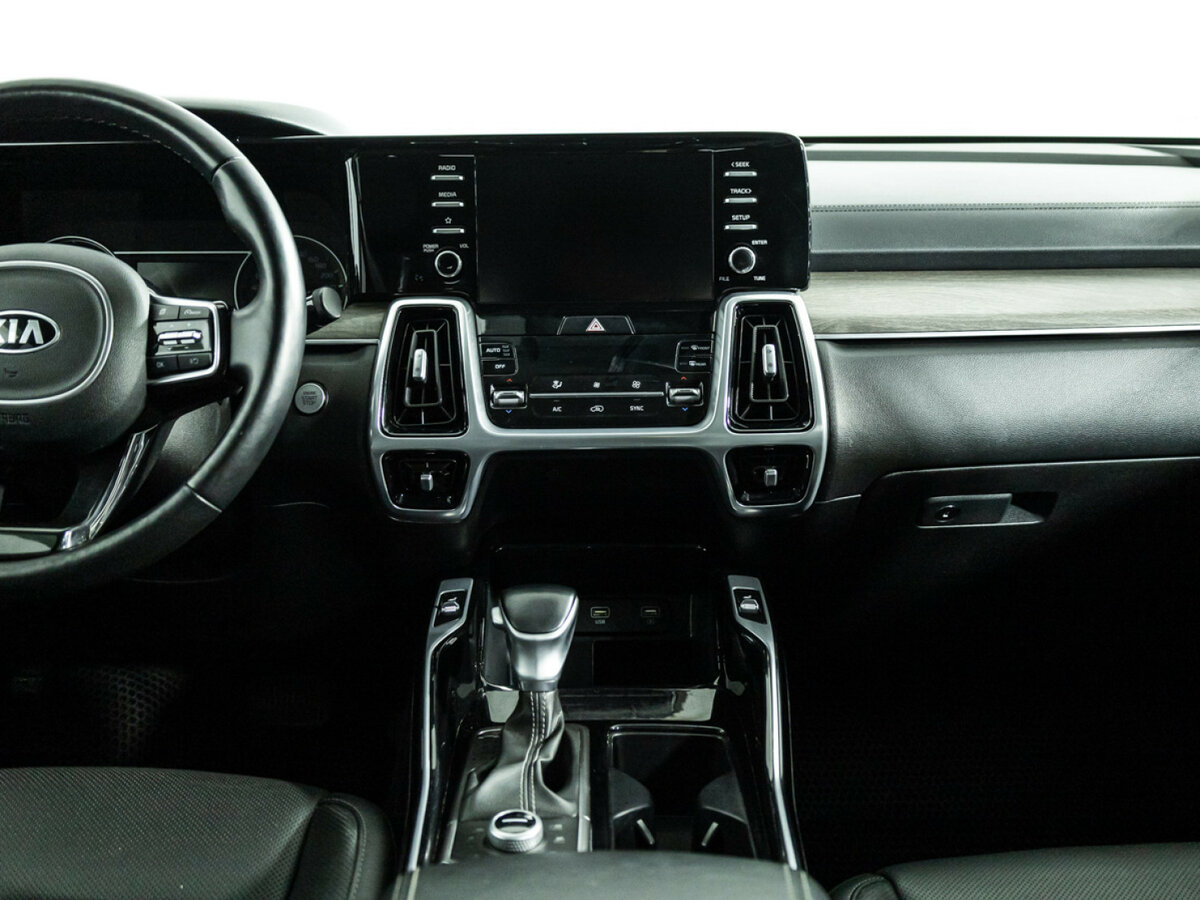 Kia Sorento с пробегом — 2020 год. Фото: #12