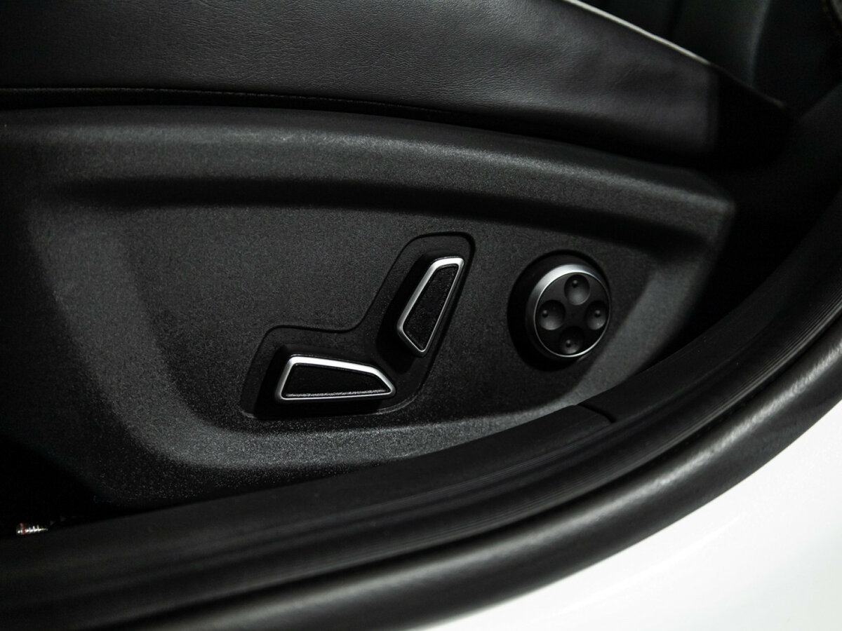 Changan UNI-V с пробегом — 2024 год. Фото: #18