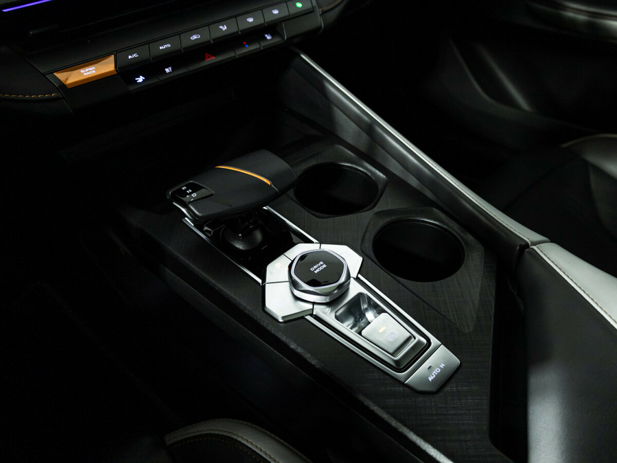 Changan UNI-V с пробегом — 2024 год. Фото: #19