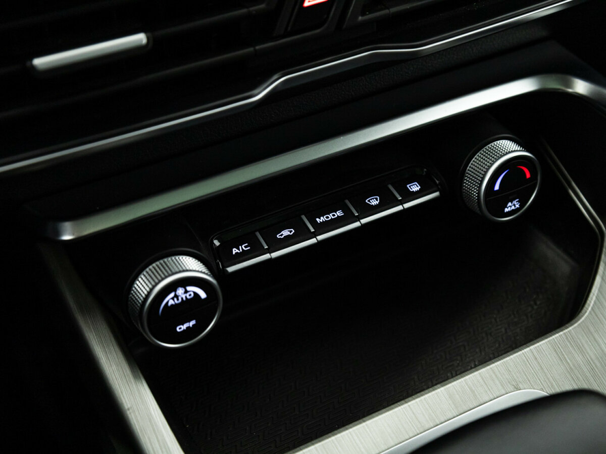 Geely Coolray с пробегом — 2023 год. Фото: #18