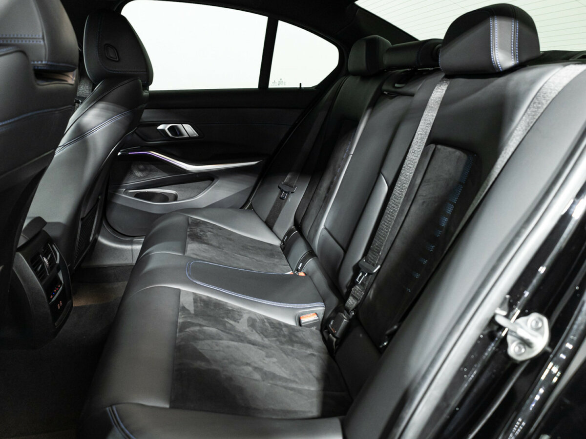 BMW 3 серии с пробегом — 2021 год. Фото: #7