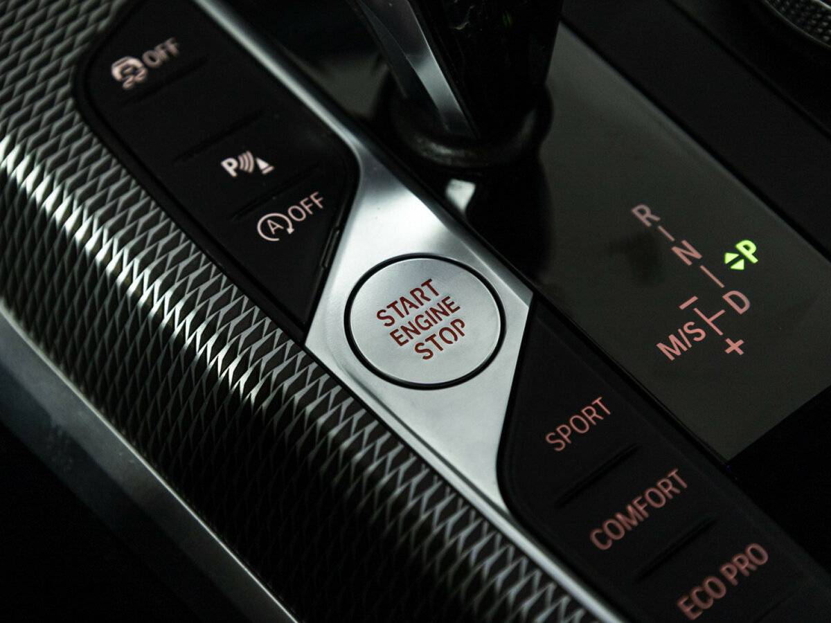 BMW 3 серии с пробегом — 2021 год. Фото: #12