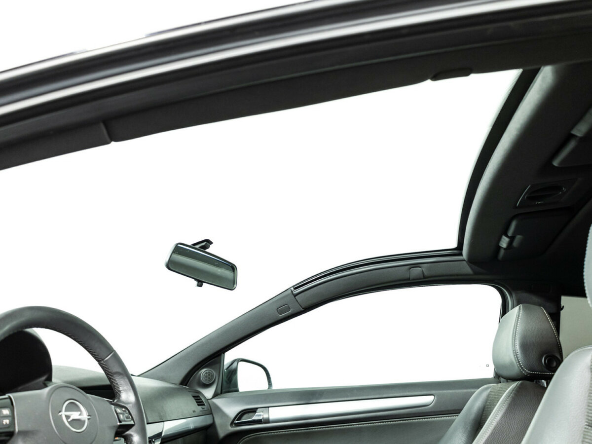 Opel Astra с пробегом — 2010 год. Фото: #14