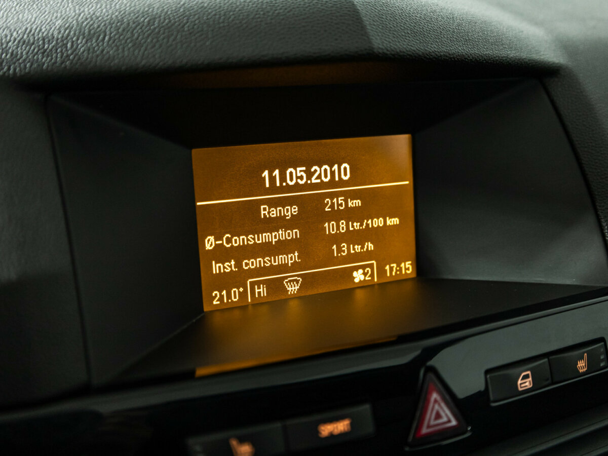 Opel Astra с пробегом — 2010 год. Фото: #15