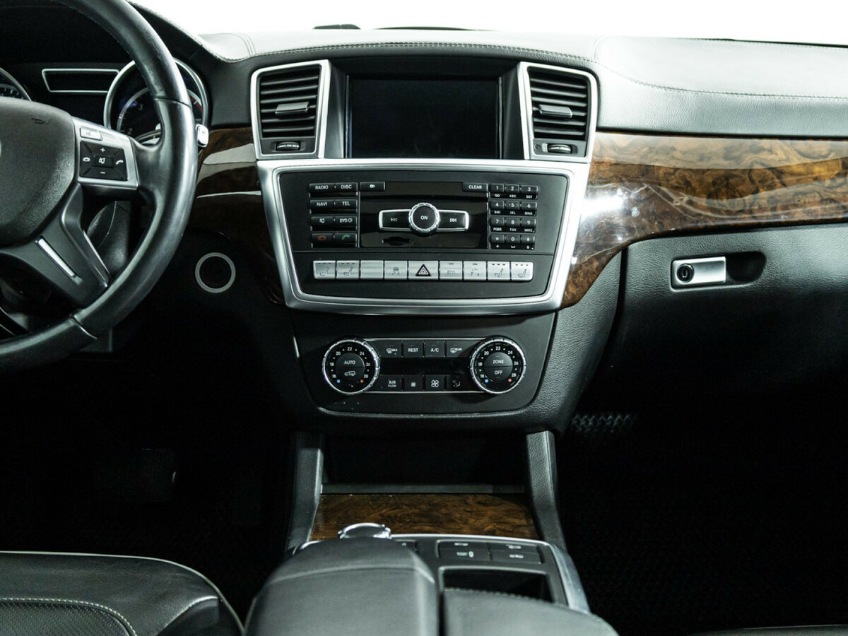 Mercedes-Benz GL-Класс с пробегом — 2013 год. Фото: #13