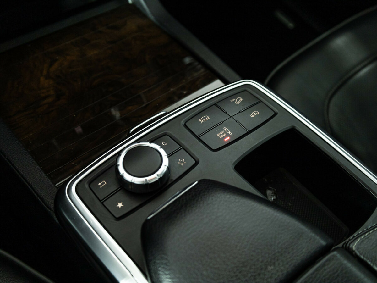 Mercedes-Benz GL-Класс с пробегом — 2013 год. Фото: #20