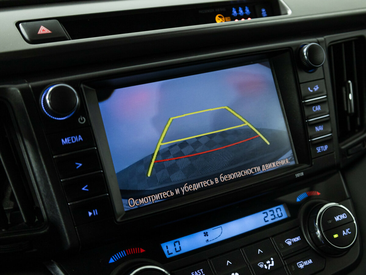 Toyota RAV4 с пробегом — 2018 год. Фото: #15