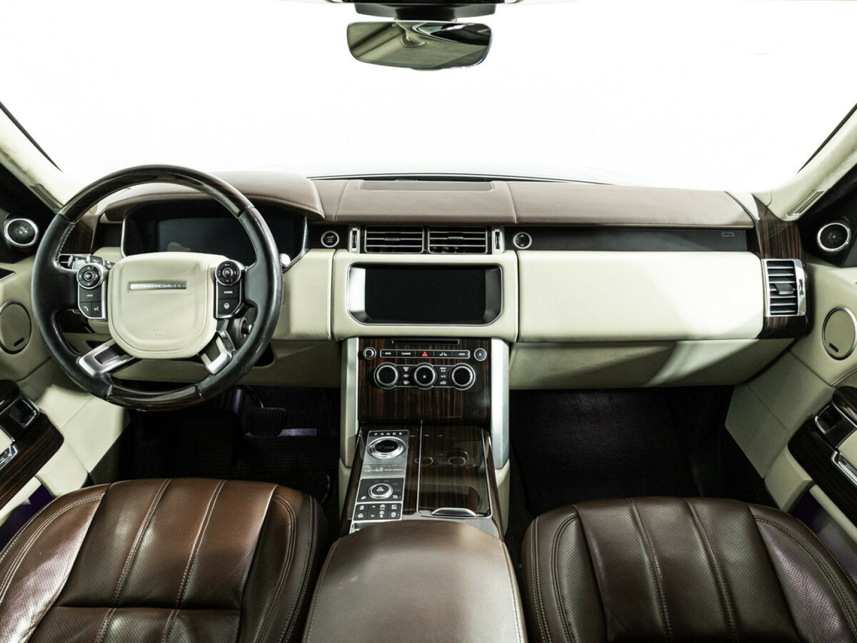 Land Rover Range Rover с пробегом — 2017 год. Фото: #10