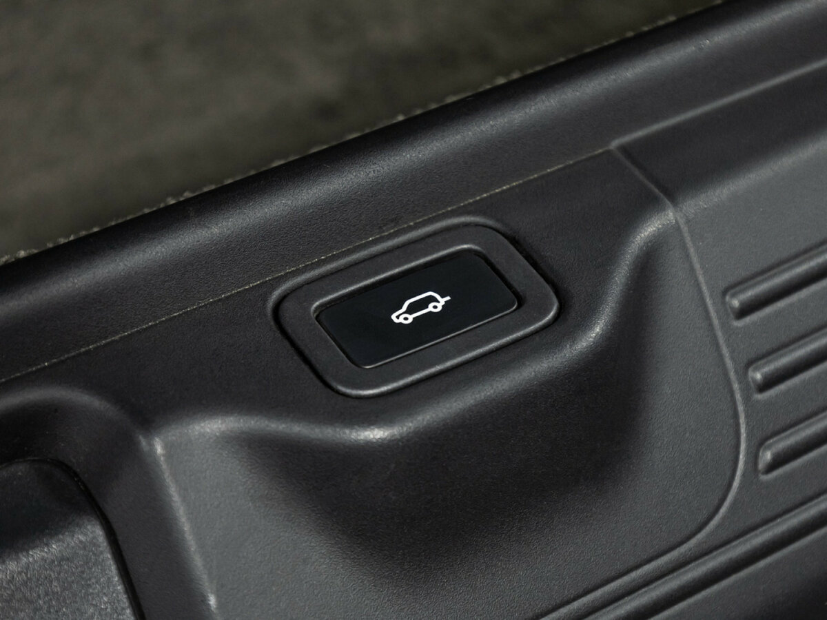 Land Rover Range Rover с пробегом — 2017 год. Фото: #14