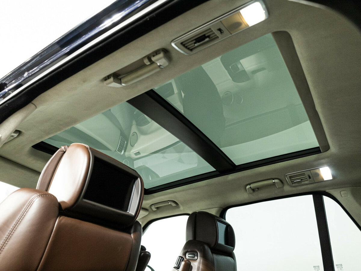 Land Rover Range Rover с пробегом — 2017 год. Фото: #15