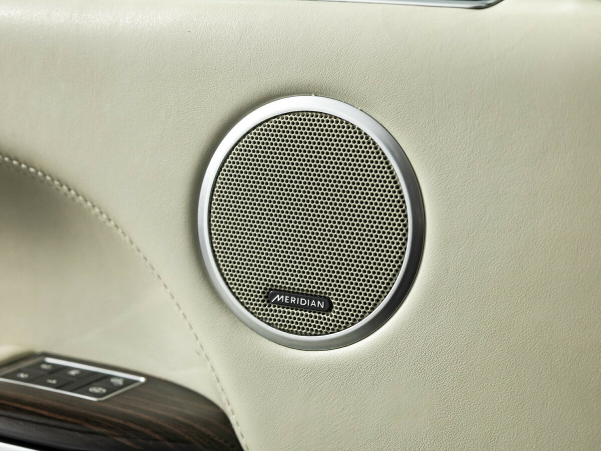 Land Rover Range Rover с пробегом — 2017 год. Фото: #18