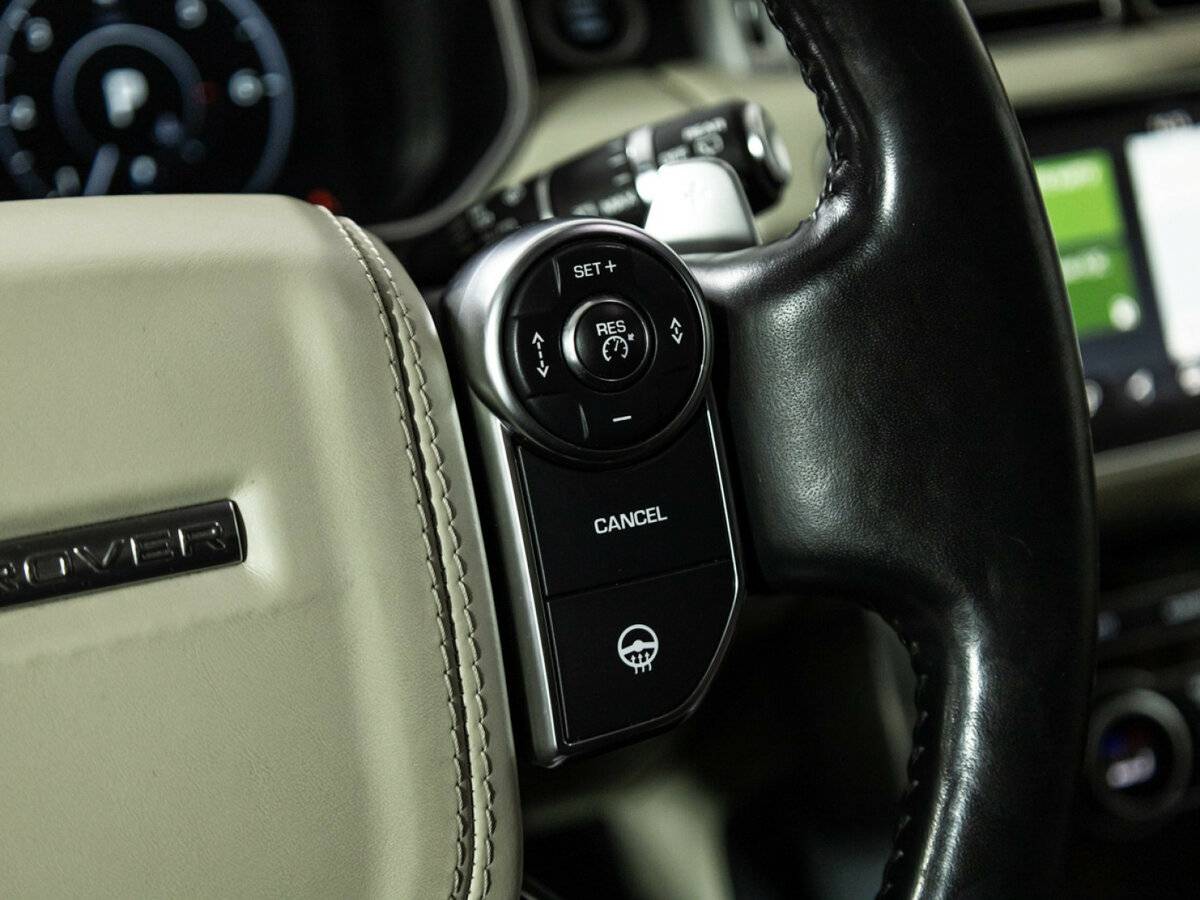 Land Rover Range Rover с пробегом — 2017 год. Фото: #25