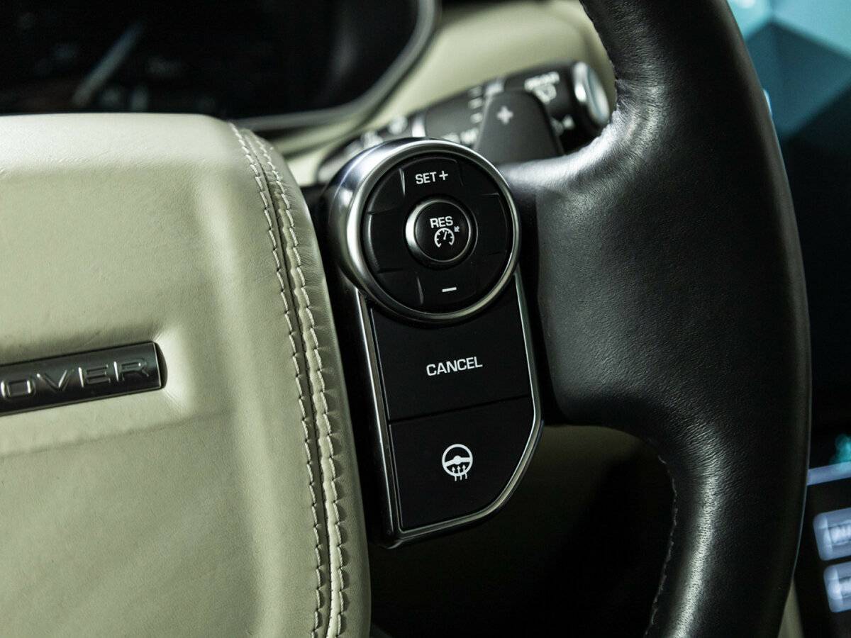 Land Rover Range Rover с пробегом — 2015 год. Фото: #20