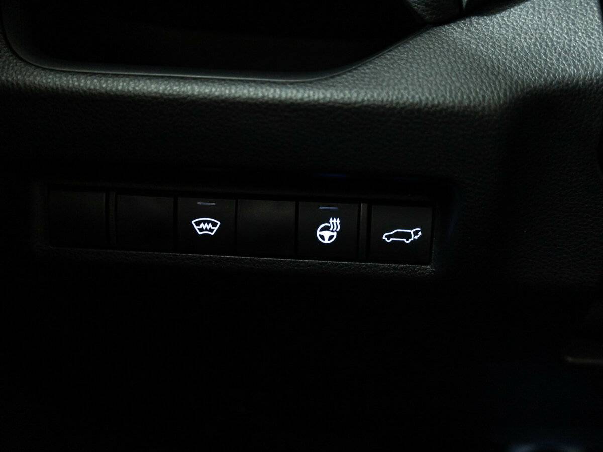 Toyota RAV4 с пробегом — 2021 год. Фото: #17