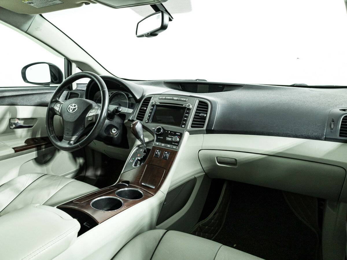 Toyota Venza с пробегом — 2010 год. Фото: #6