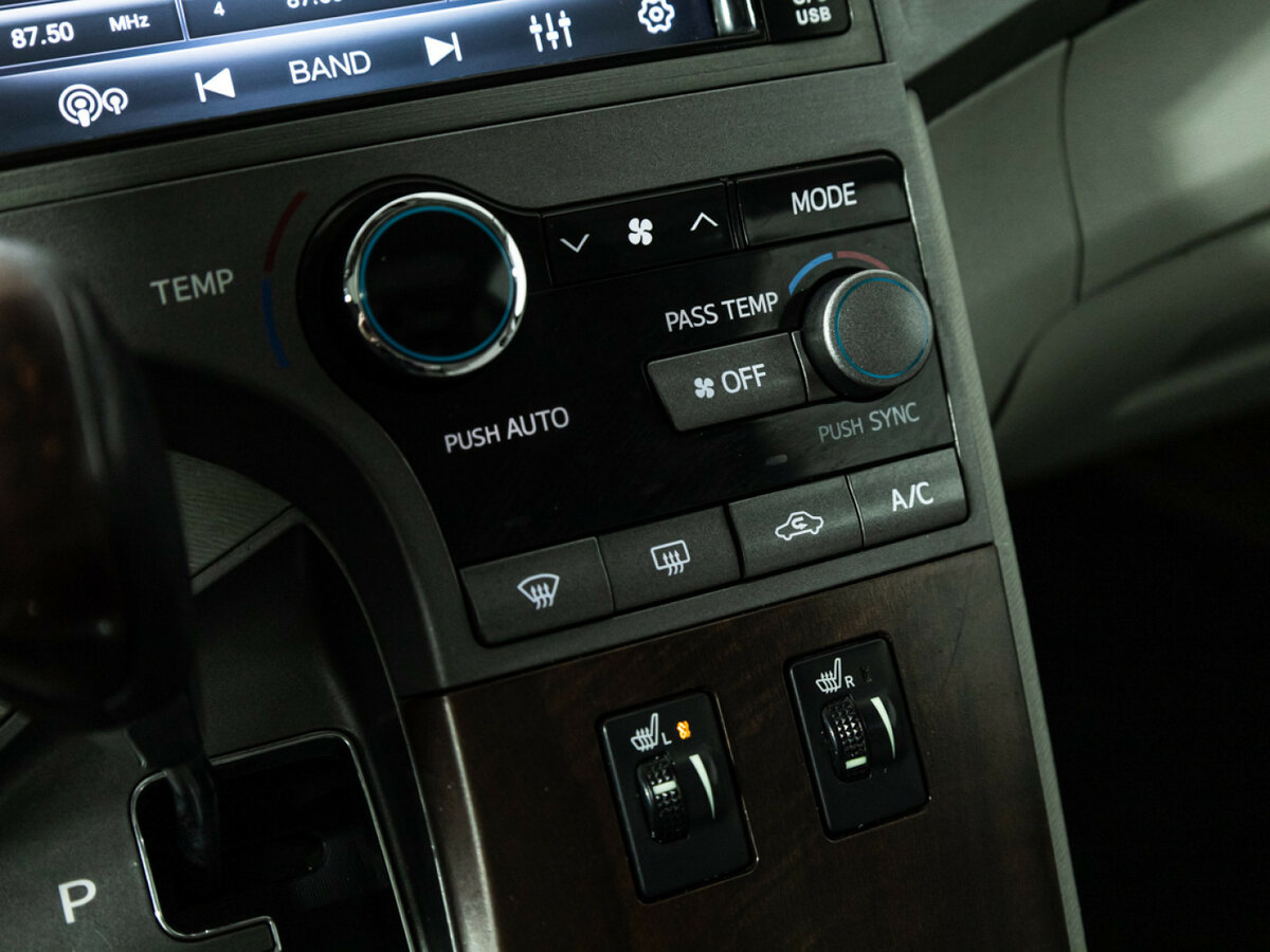 Toyota Venza с пробегом — 2010 год. Фото: #15