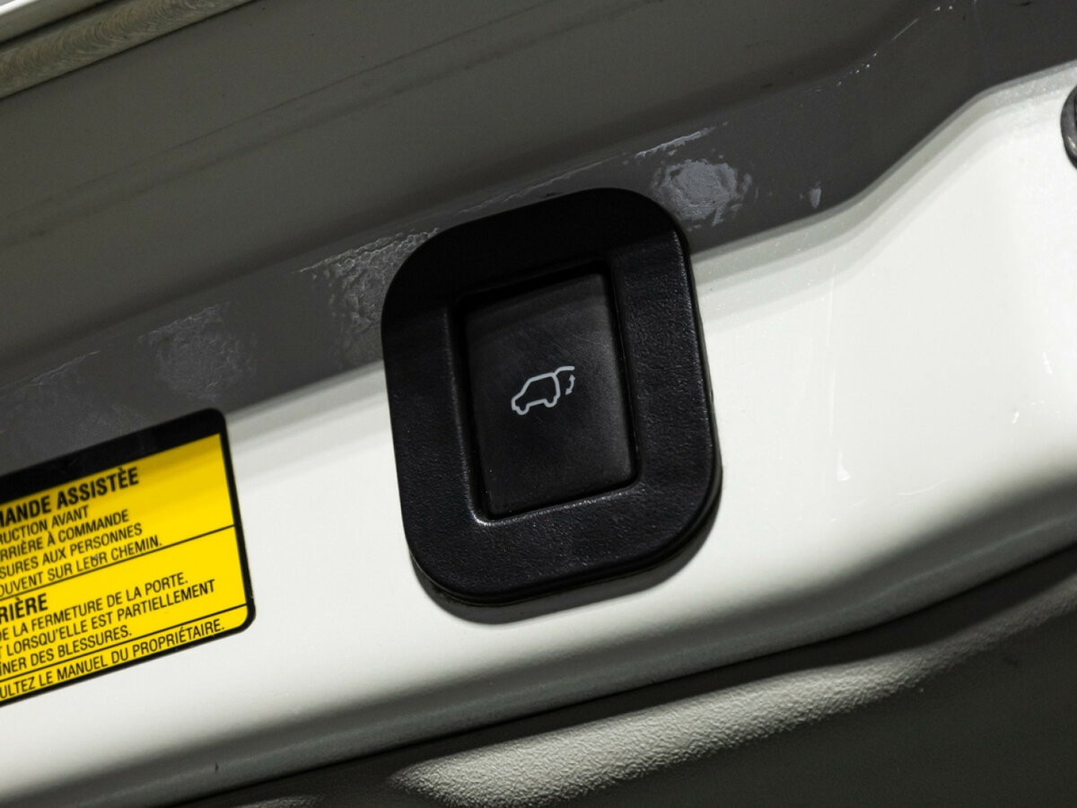 Toyota Venza с пробегом — 2010 год. Фото: #17