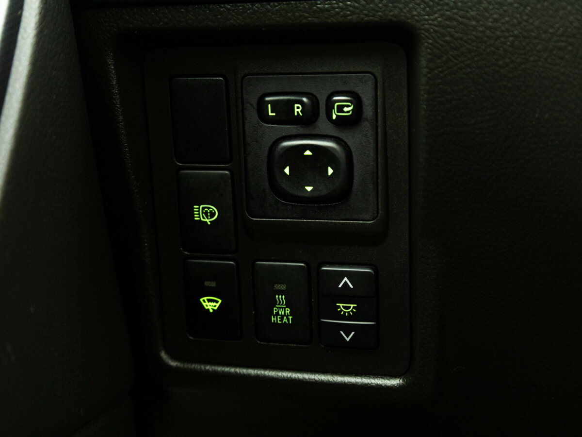 Toyota Land Cruiser Prado с пробегом — 2009 год. Фото: #15