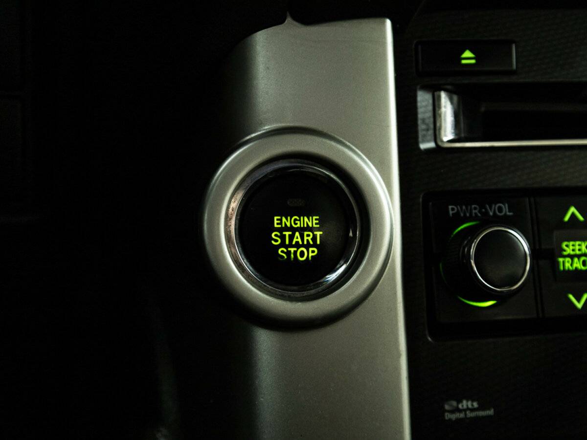 Toyota Land Cruiser Prado с пробегом — 2009 год. Фото: #16