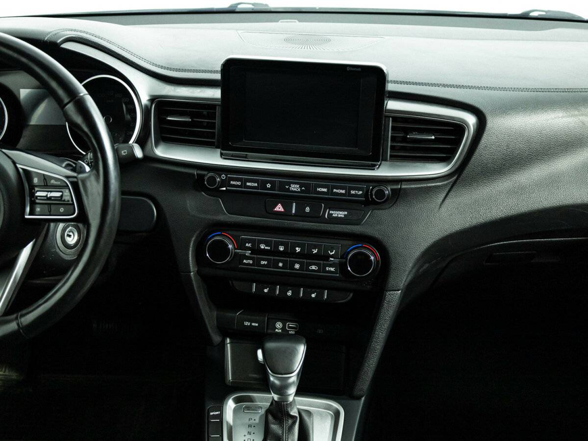 Kia Ceed с пробегом — 2018 год. Фото: #13