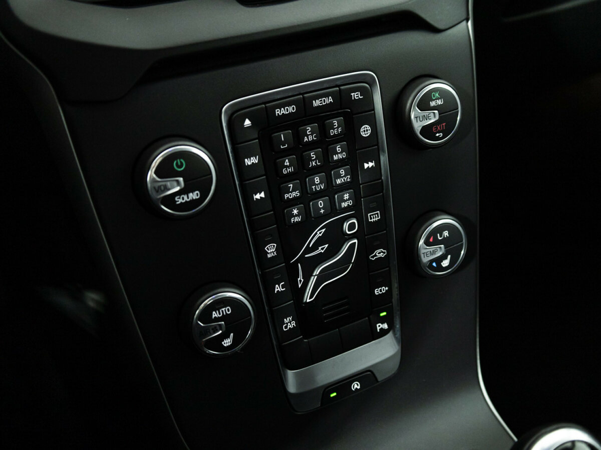 Volvo V40 Cross Country с пробегом — 2017 год. Фото: #14