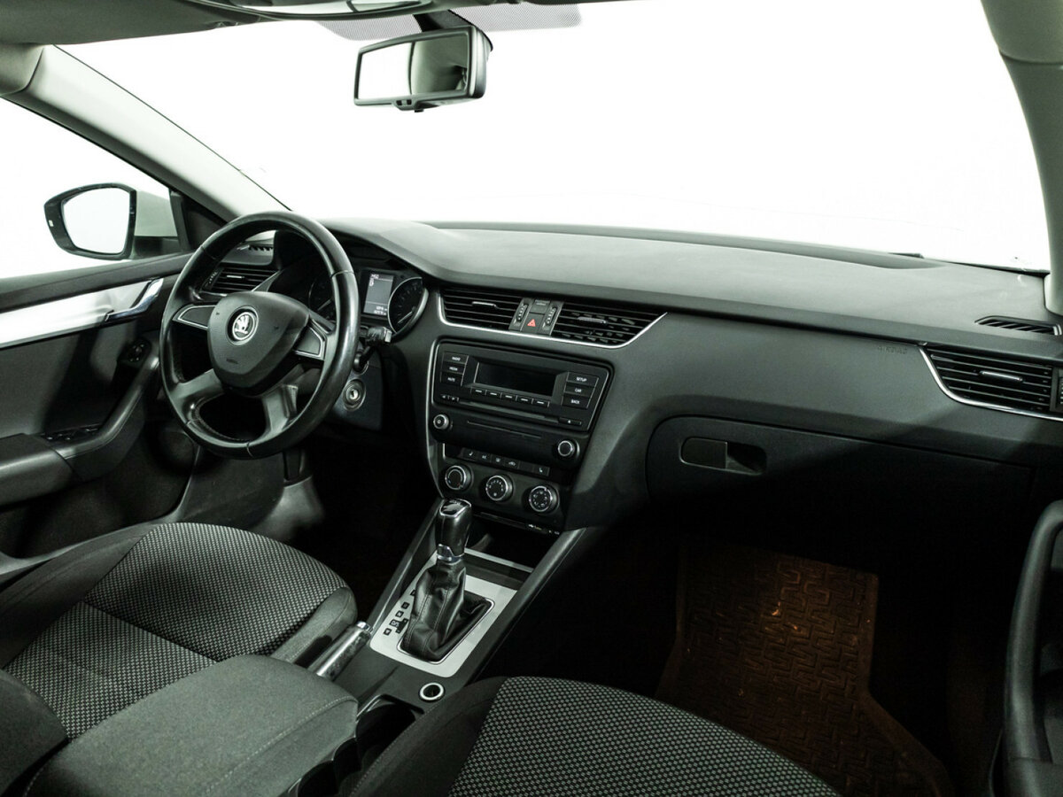 Skoda Octavia с пробегом — 2014 год. Фото: #7