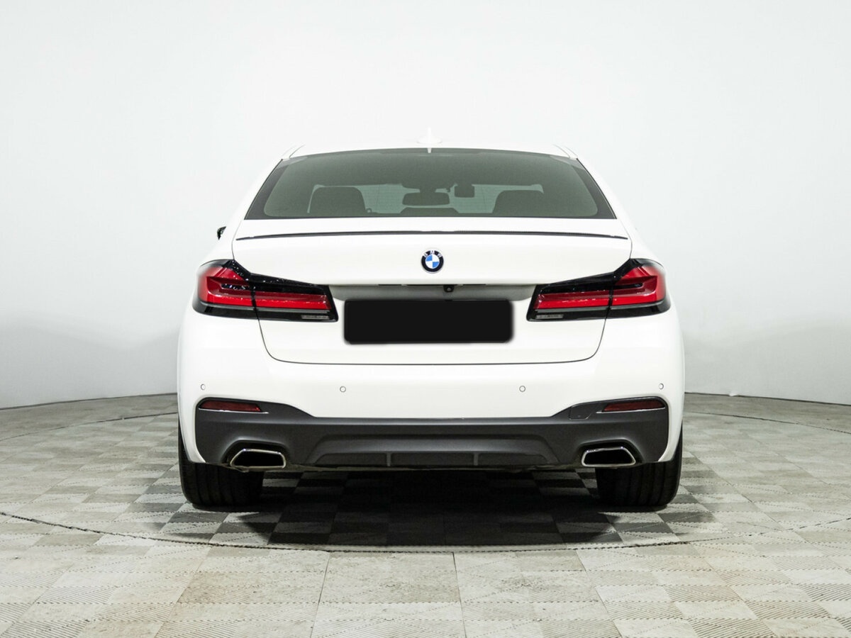 BMW 5 серии с пробегом — 2022 год. Фото: #4