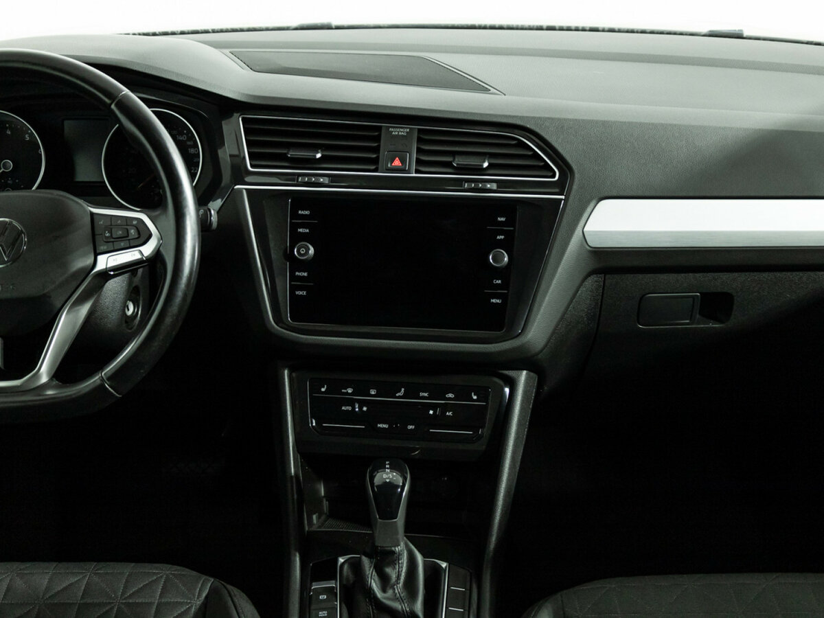 Volkswagen Tiguan с пробегом — 2021 год. Фото: #13