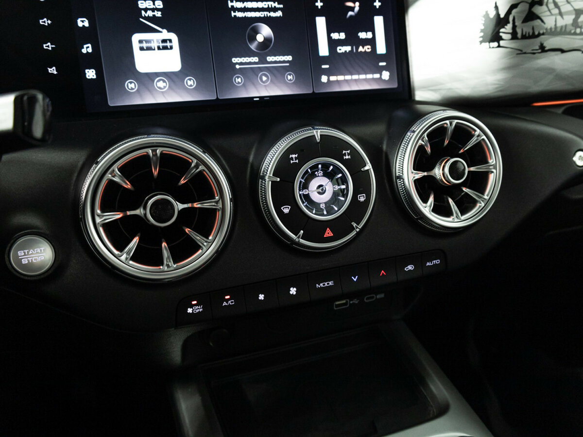 Tank 300 с пробегом — 2023 год. Фото: #14