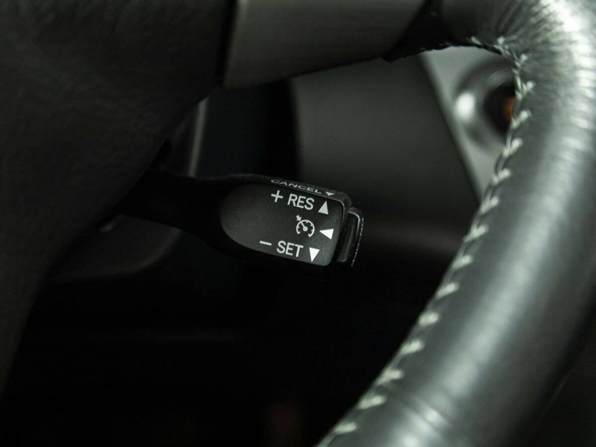 Toyota RAV4 с пробегом — 2007 год. Фото: #18