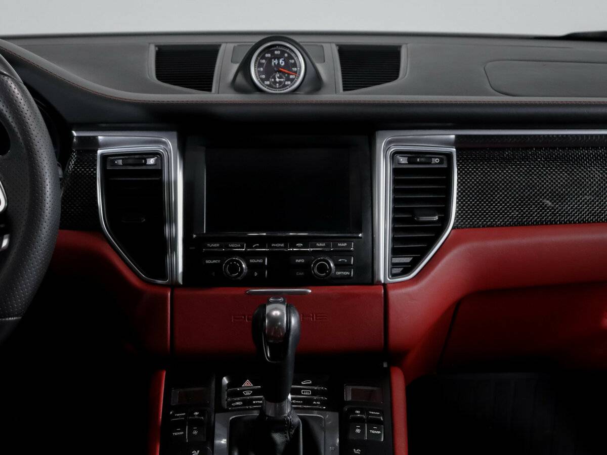 Porsche Macan с пробегом — 2014 год. Фото: #10